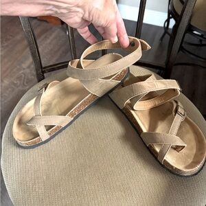 Tan Outwoods Women's Ankle Strap Sandals Size 10